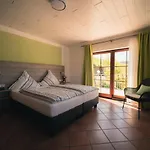 شقة Urlaubsweingut Zecherhof