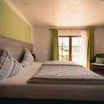 Urlaubsweingut Zecherhof