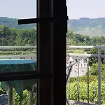Urlaubsweingut Zecherhof *