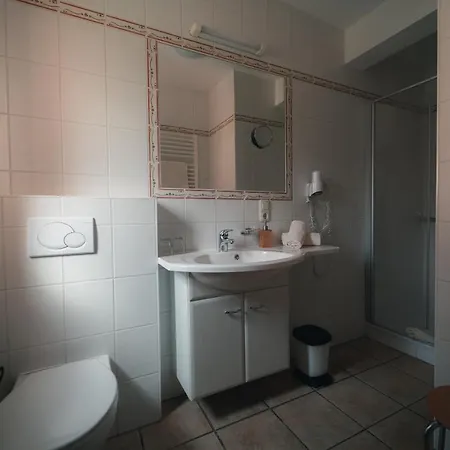 Urlaubsweingut Zecherhof Apartment Neef