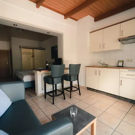 Urlaubsweingut Zecherhof Apartment Neef