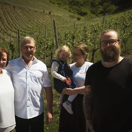Urlaubsweingut Zecherhof *