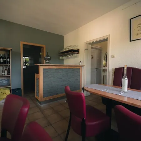 Urlaubsweingut Zecherhof Apartment *