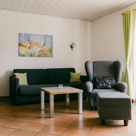 شقة Urlaubsweingut Zecherhof