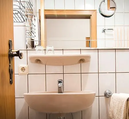 Urlaubsweingut Zecherhof شقة *